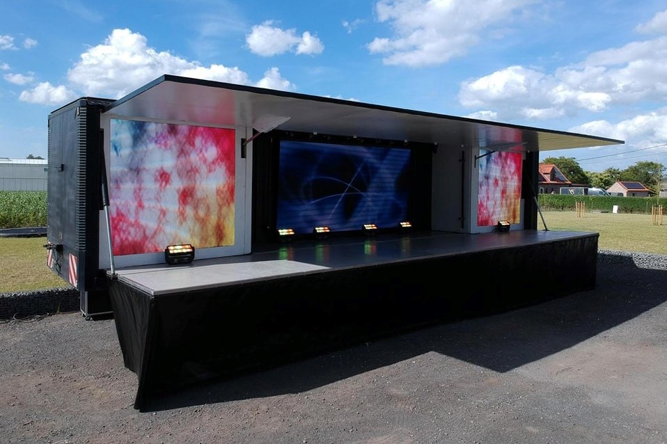 Podium - Home